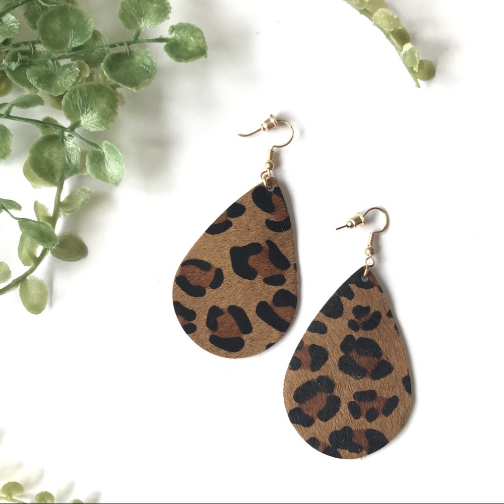 NWT leopard print black brown leather earrings - Picture 6 of 6